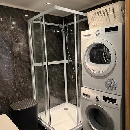 Appartement Fin Sentral I Lakselv!